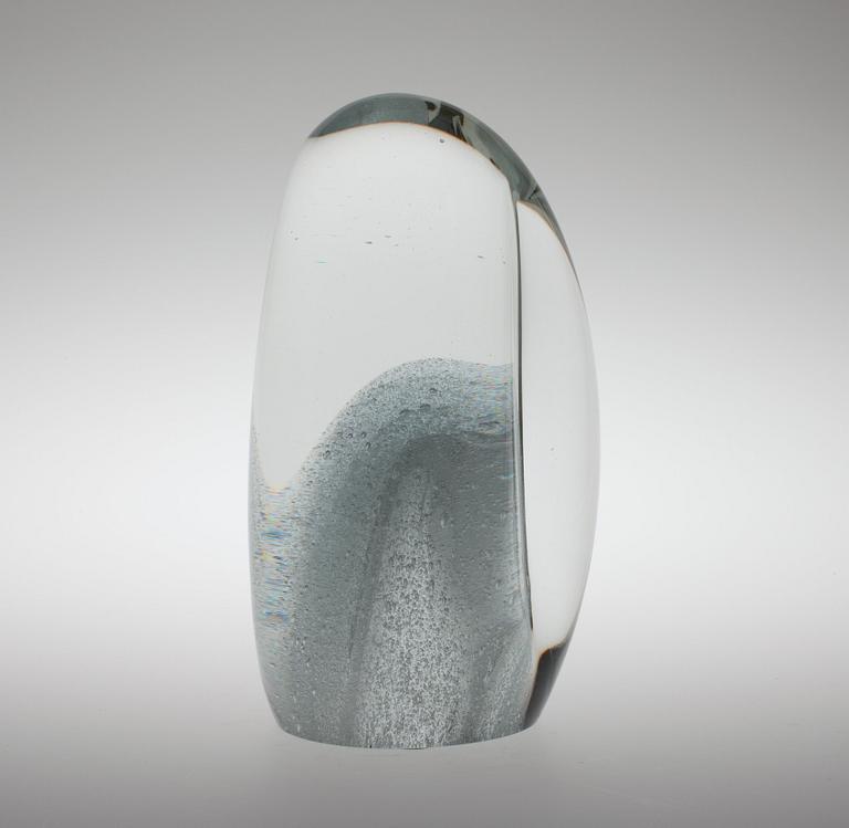 Timo Sarpaneva, A GLASS SCULPTURE.