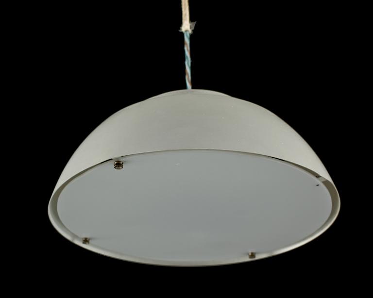TAKLAMPA, "AJ-pendel", Arne Jacobsen för Louis Poulsen, 1900-talets andra hälft. Höjd ca 20 cm.