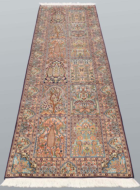 A runner, Oriental silk Kashmir, ca 260 x 80 cm.