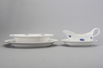 Servis 44 dlr "Blå Blom" Gustavsberg 1900-talets andra hälft porslin.