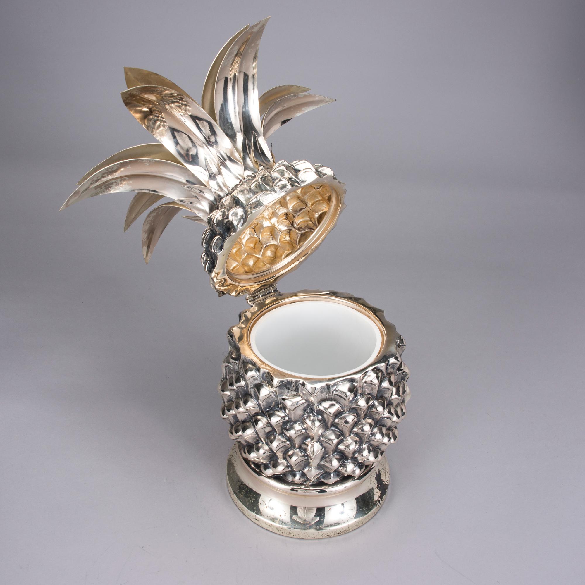 JÄÄPALA-ASTIA /SAMPPANJAJÄÄHDYTIN, hopeoitua metallia, Franco Lapini, Italia.