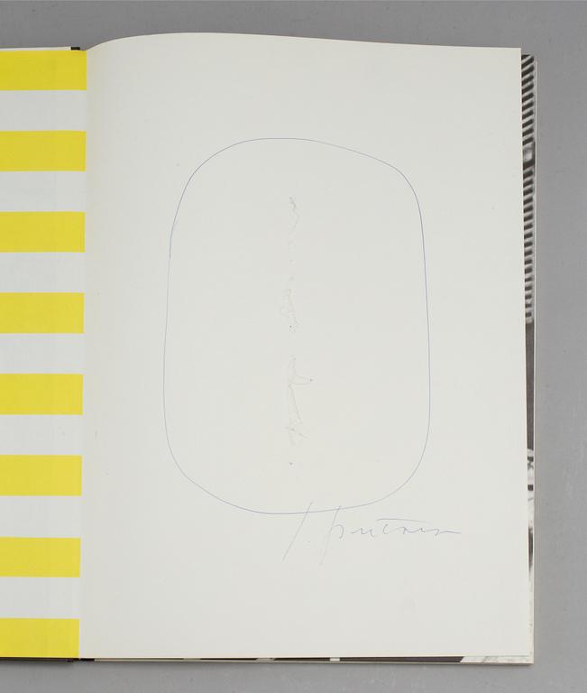 BOOK, signed by Lucio Fontana.