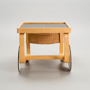 ALVAR AALTO, A TEA TROLLEY 900. 1950-/60s.