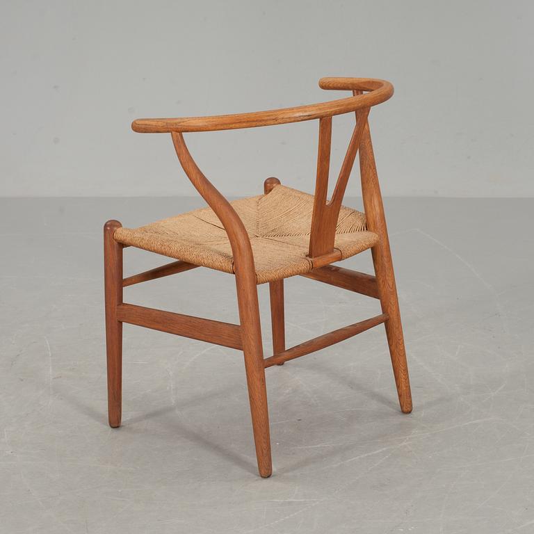 STOL, "Y-stolen", Hans J Wegner, Carl Hansen & Son, Odense, brännmärkt, 1950/60-tal.