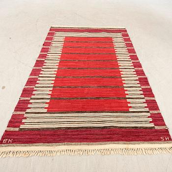 Berit Koenig, a signed flat weave carpet, Svensk Hemslöjd, ca. 210x130 cm.