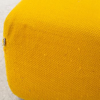 Patricia Urquiola, pall/sittpuff "Tufty Time" för B&B Italia, Italien.