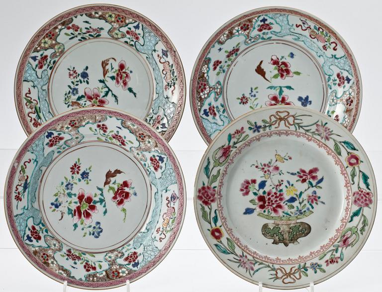 TALLRIKAR, 4 st, porslin, Kina. 1700-tal.