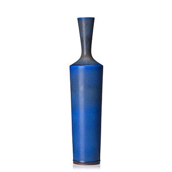 121. Berndt Friberg, a stoneware vase, Gustavsberg studio, Sweden 1966.