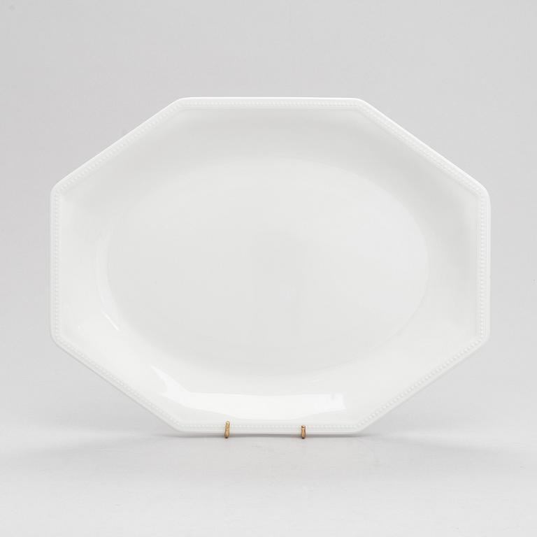 Johnson Bros, ruoka-astiasto "Heritage", 47 osaa, kivitavaraa. Englanti.