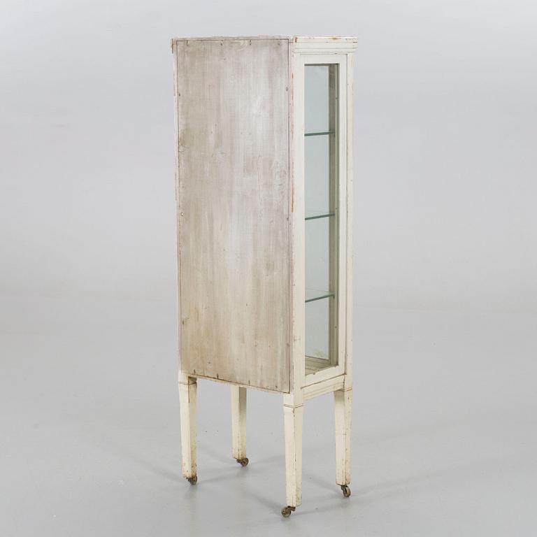 LÄKARSKÅP, 1900-tal.