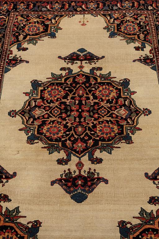 Matto, antique West Persian, possibly Feraghan/Malajir, ca 197,5 x 129,5-131 cm.