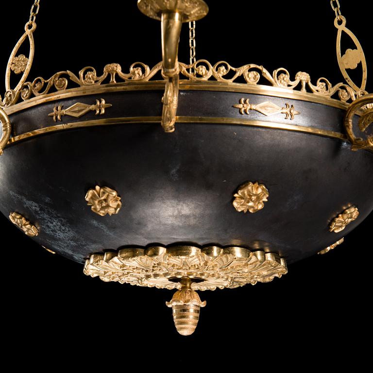 A FRENCH CHANDELIER, late 19th century.