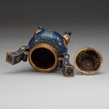 A cloisonné tripod censer, late Qing dynasty (1644-1912). Cover marked Lao Tian Li.