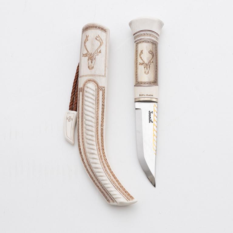 A reindeer horn knife by Bertil Fällman, signed and dated -09.