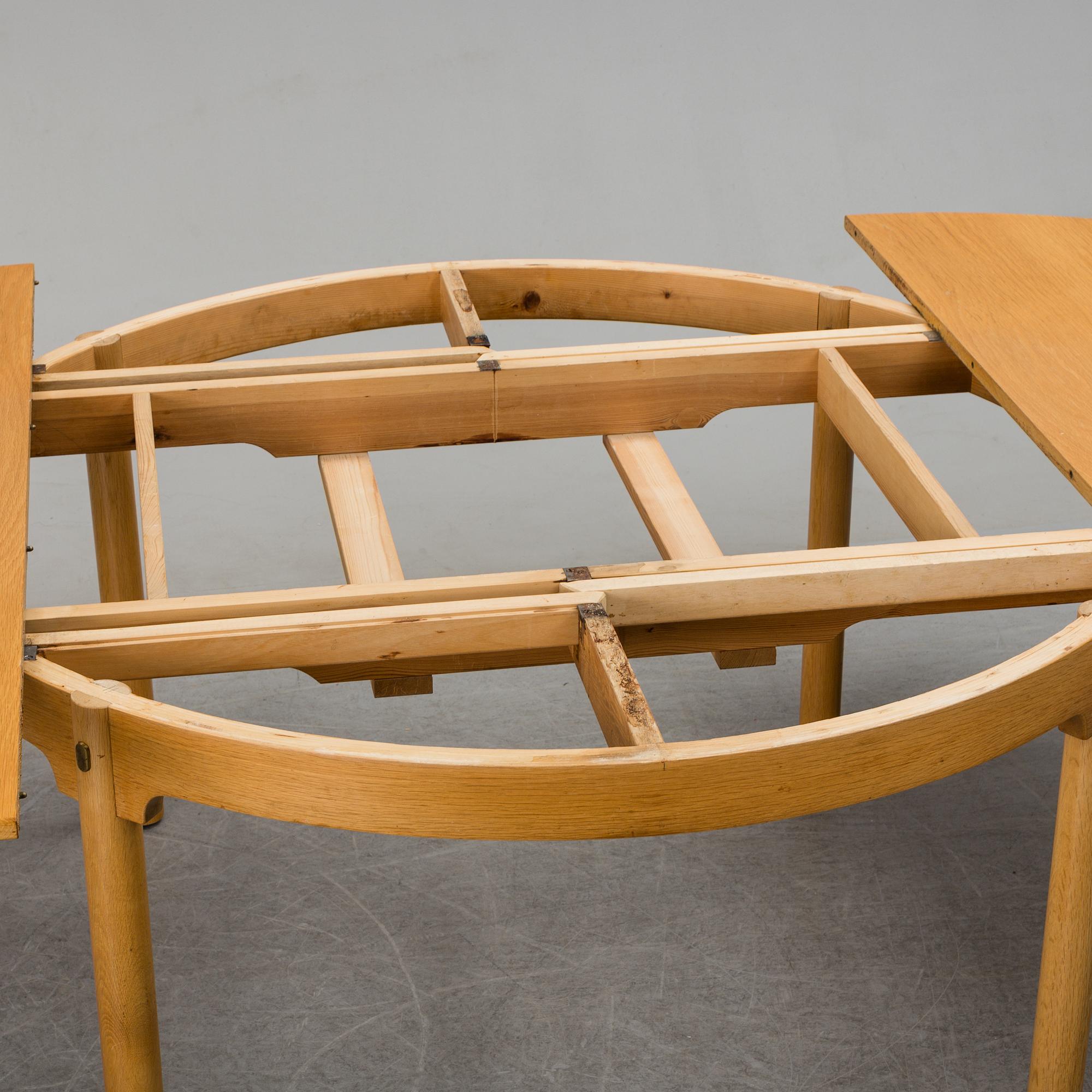 A 'Öresund' oak veneered dining table by Børge Mogensen, Karl Andersson & Söner.