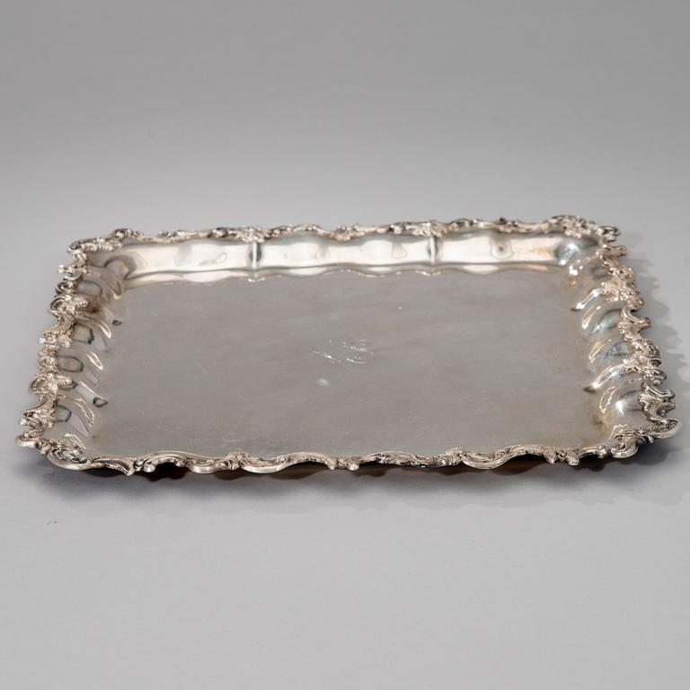 BRICKA, silver, Hopeakeskus, Tavastehus 1949. Vikt ca 1182 g.