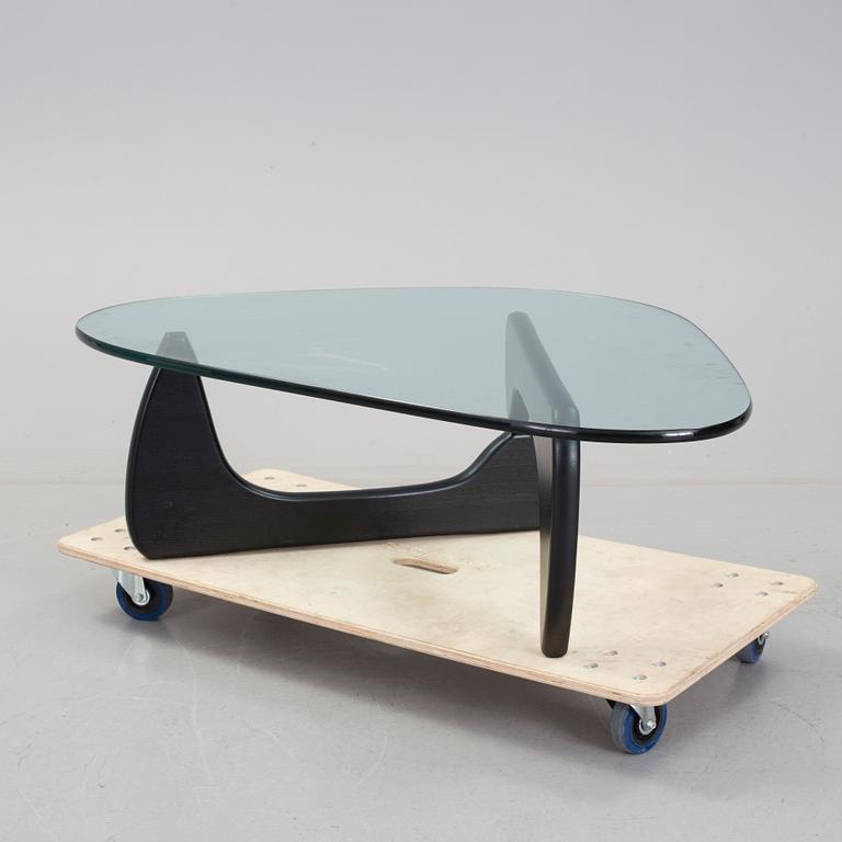 SOFFBORD, "Noguchi", Isamu Noguchi, Vitra. 1900-talets senare del.