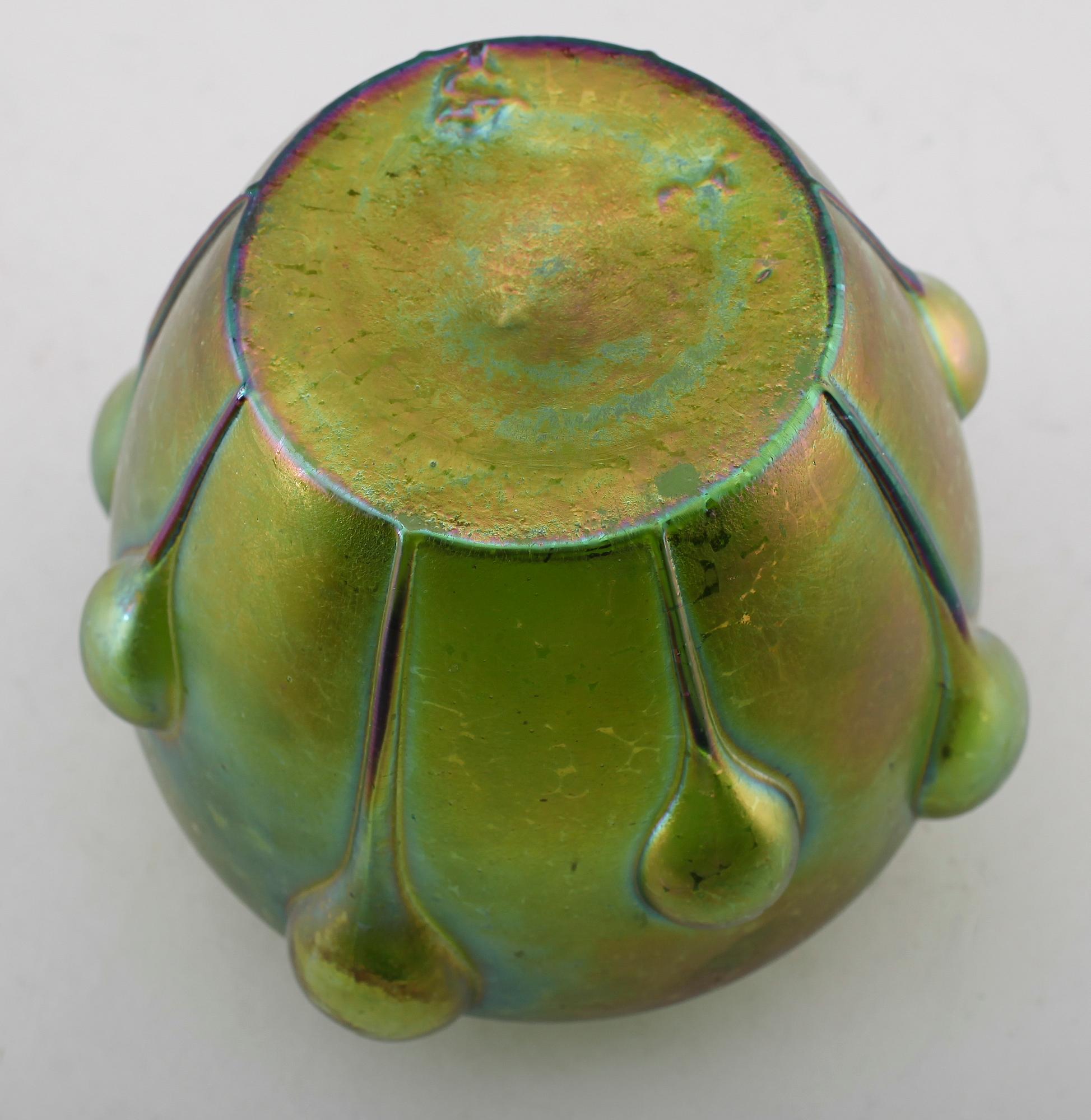 LOCKSKÅL, glas, omkring år 1900.