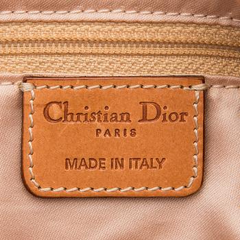 A Monogram Trotter Romantique Round Handbag.