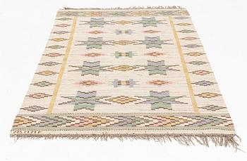 a carpet, "Vit botten", flat weave, ca 241 x 120 cm, signed AB MMF.
