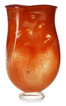 624. A Gunnar Cyrén glass vase, Orrefors 1989.