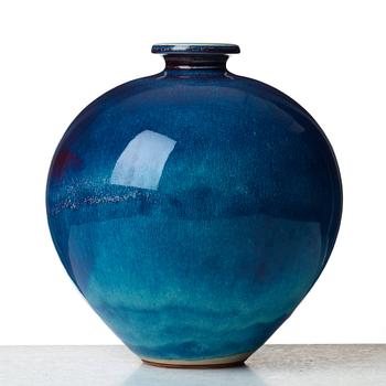 Berndt Friberg, a stoneware vase, Gustavsberg studio, Sweden 1975.