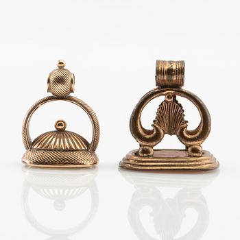 Seals two pieces, one with the arms of the Murray family.