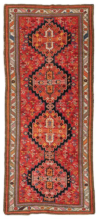Gallerimatta, antik Karabagh, södra Kaukasus, ca 292 x 124 cm.