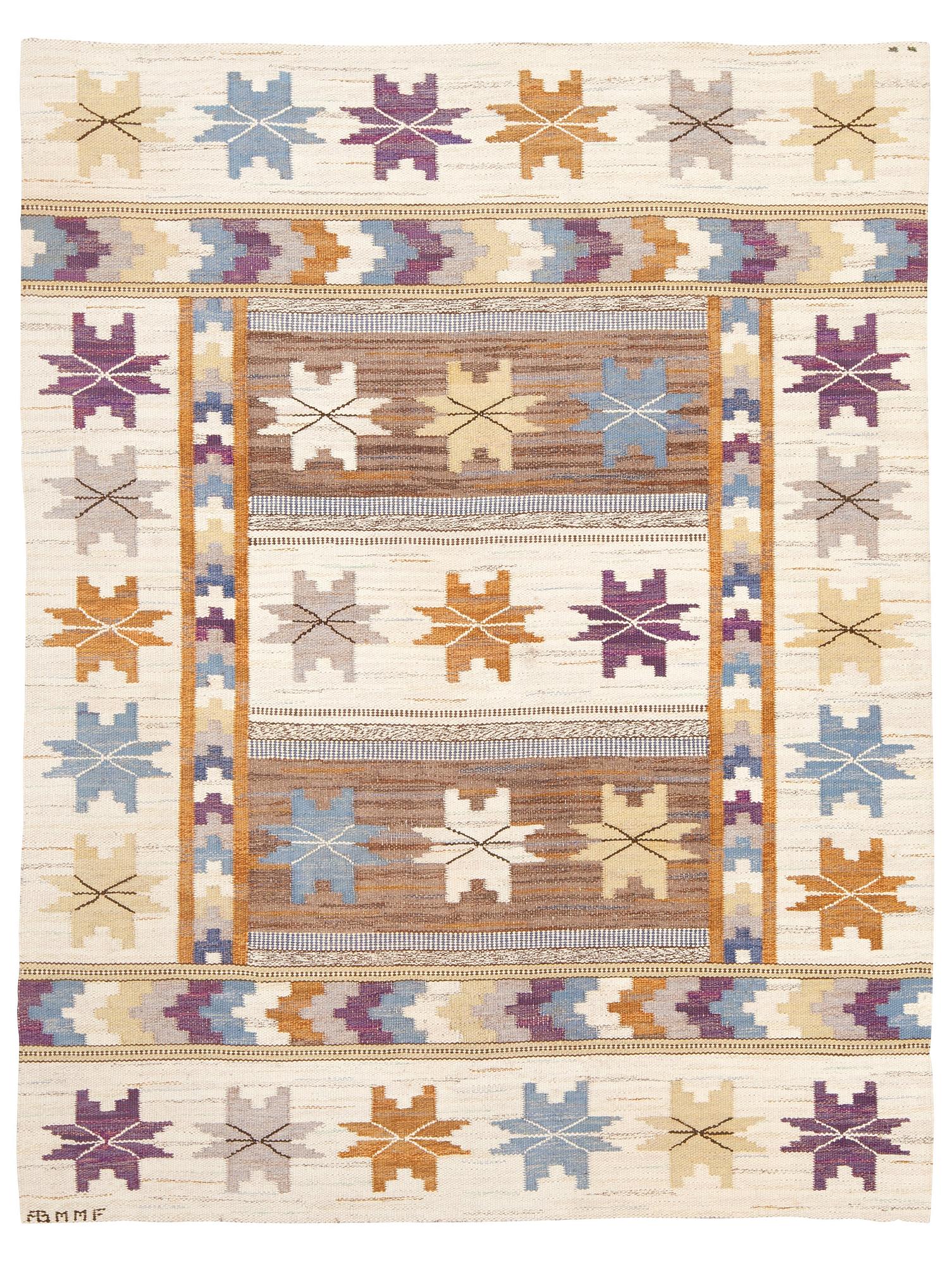 CARPET. "Höstmattan". Flat weave. 242 x 183 cm. Signed AB MMF.