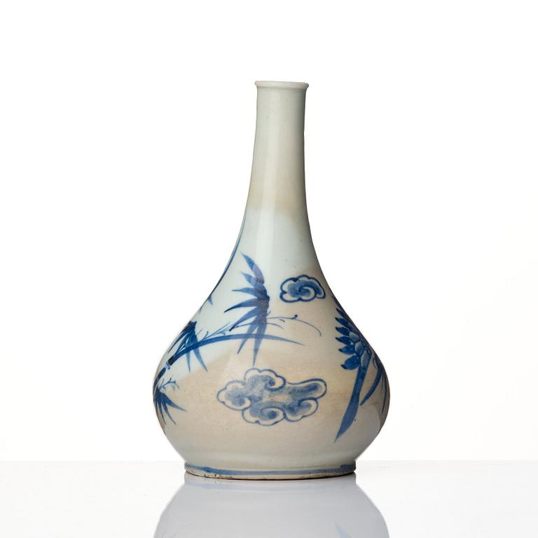A blue and white Korean vase, Joseon (1392–1894).