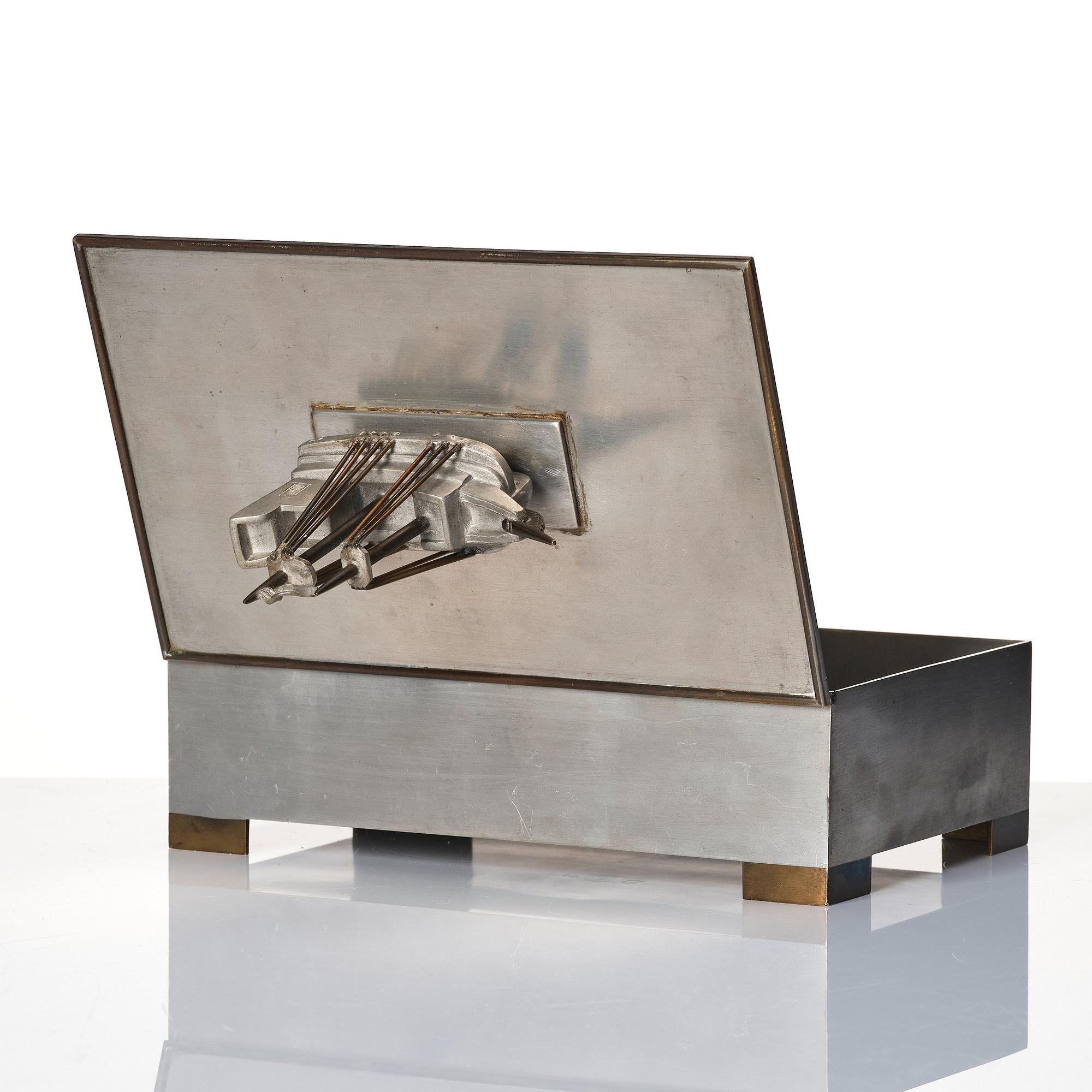 Björn Trägårdh, a lidded pewter and brass box, Firma Svenskt Tenn, Stockholm 1930.