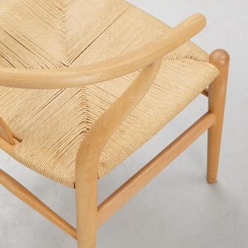 Hans J. Wegner, stolar, 4 st, "CH24", Carl Hansen & Son, Danmark, 2000-tal.