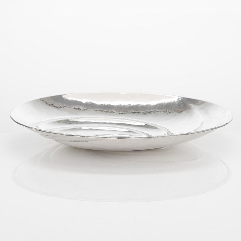 Tapio Wirkkala, sterling silver dish 'TW 143', Kultakeskus, Hämeenlinna 1972.