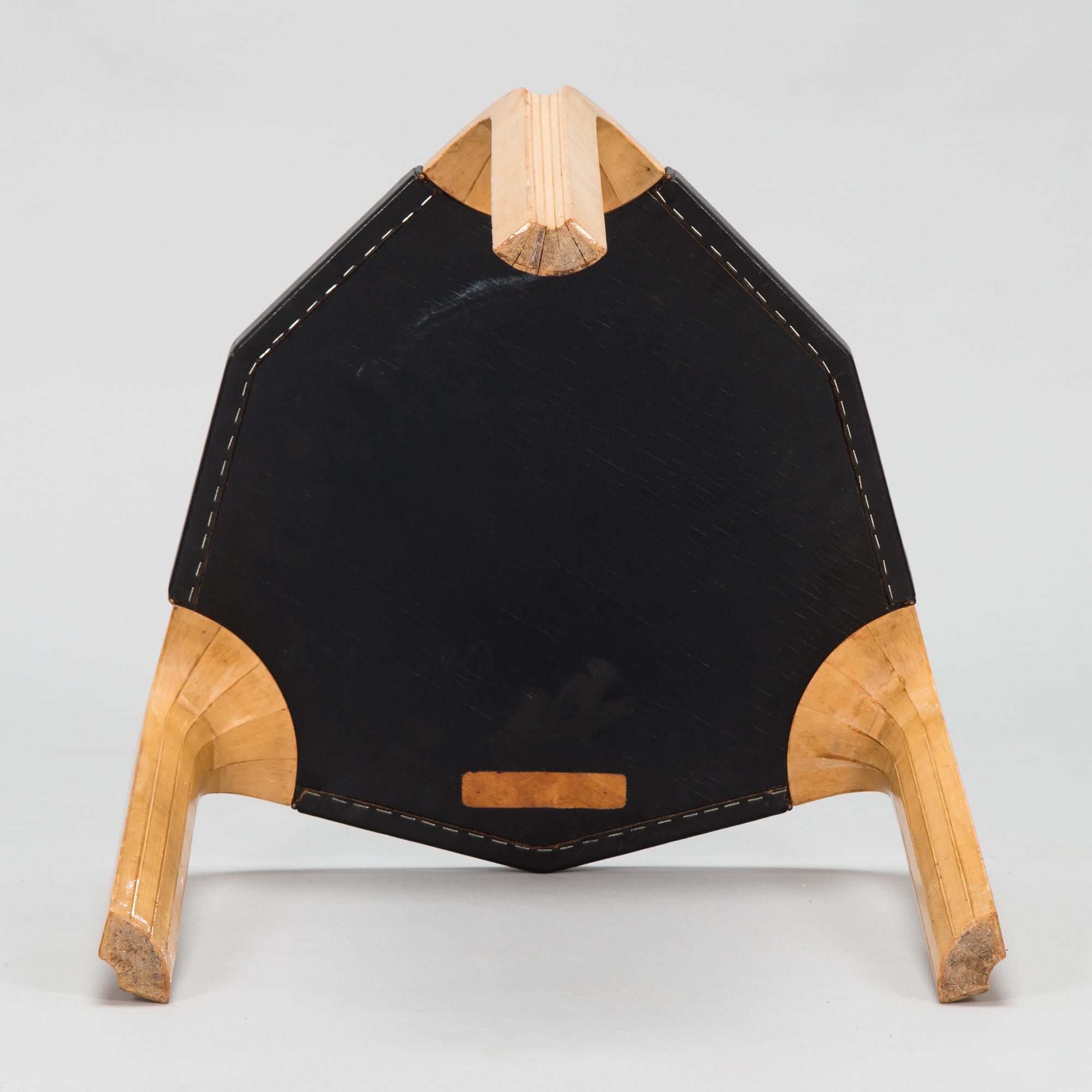 Alvar Aalto, pall, modell X 602  O.Y. Huonekalu- ja Rakennustyötehdas A.B. 1900-talets mitt.