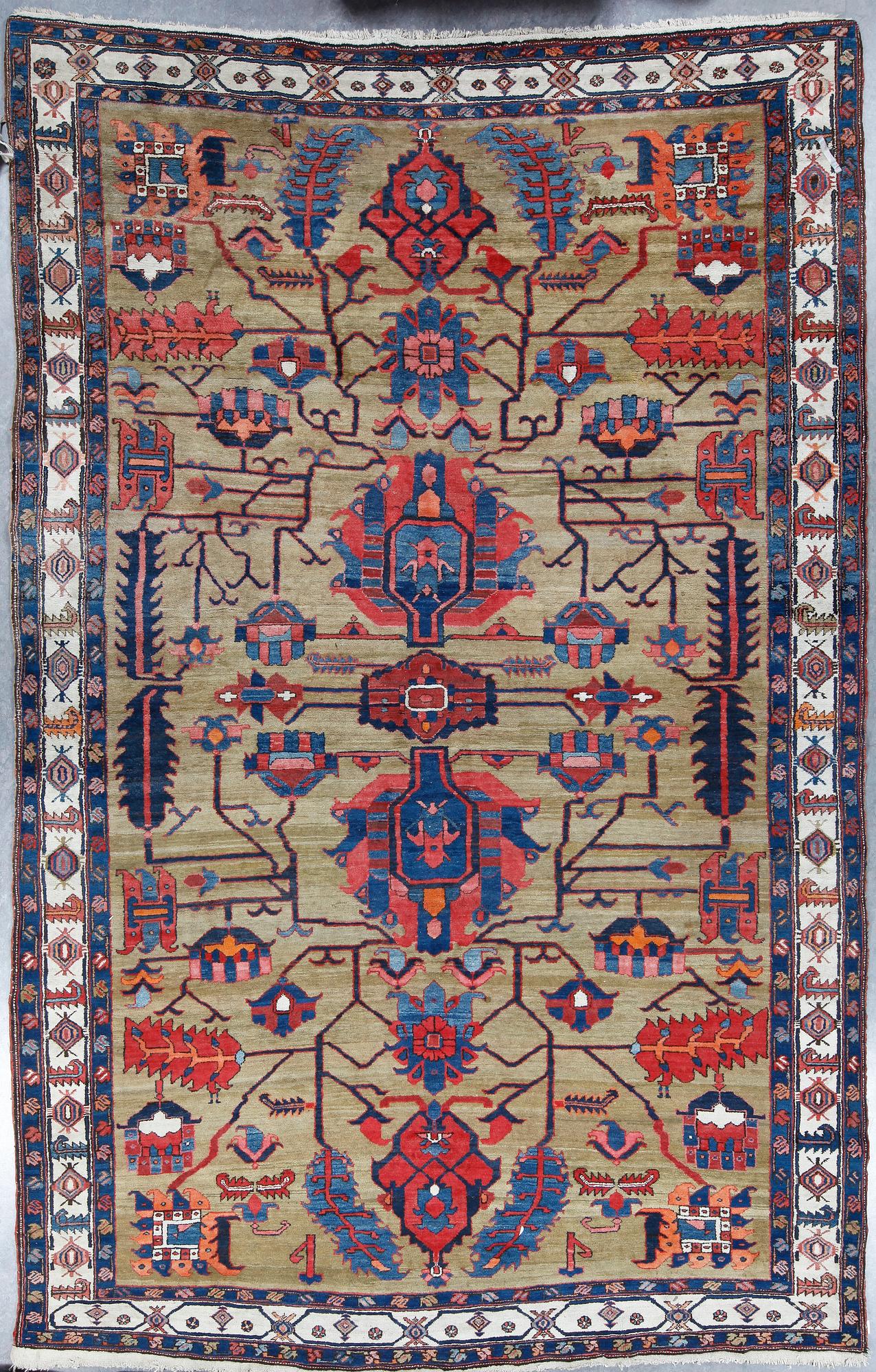 MATTA, semiantik Heris, ca 443x275 cm.
