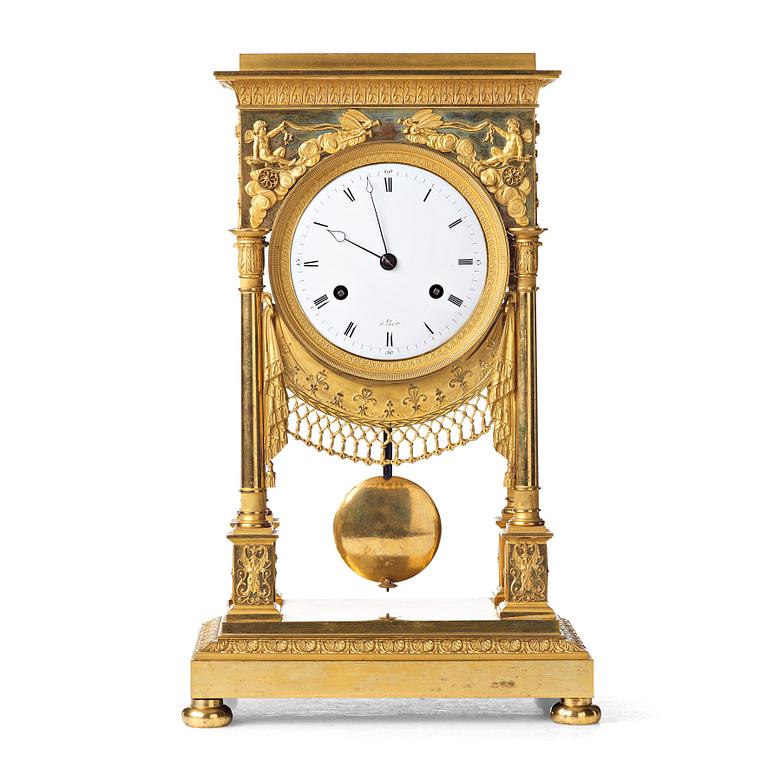 BORDSPENDYL, Paris, 1800-talets början.
