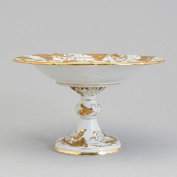 a porcelain Meissen bowl from the 20th century.