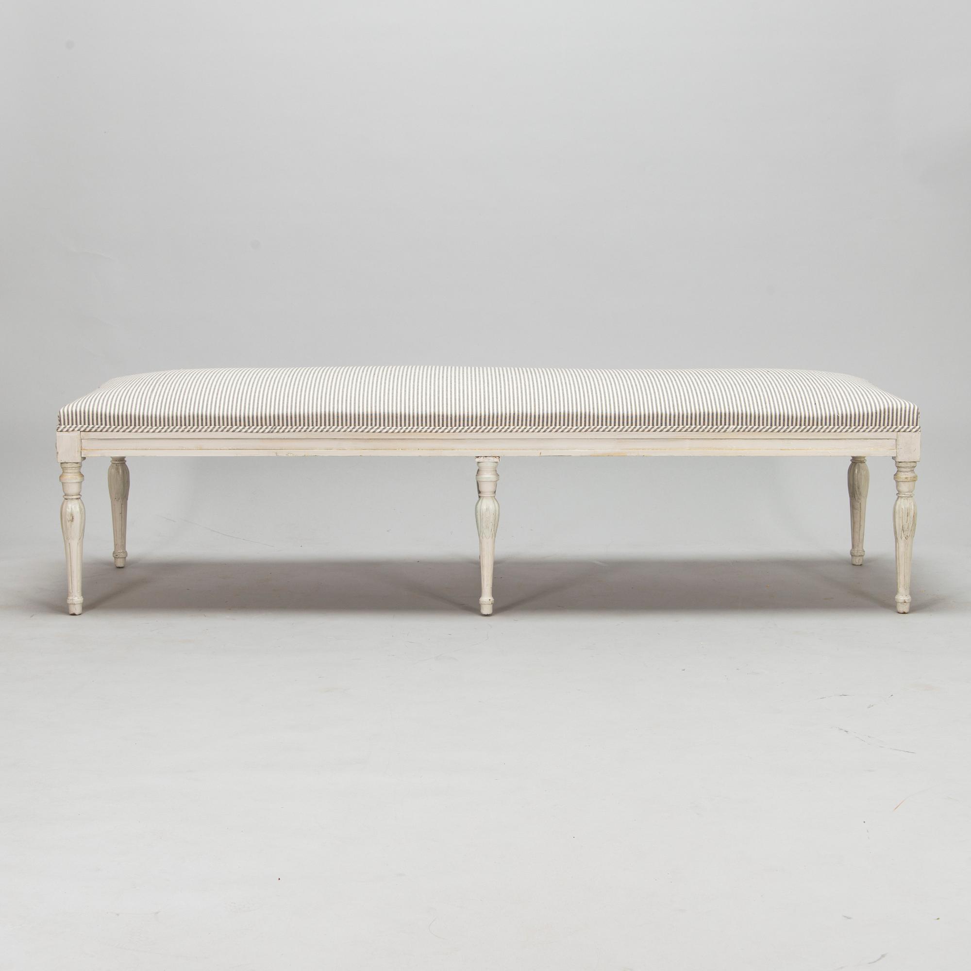 Bänk. sengustaviansk stil, 1900-talets början.