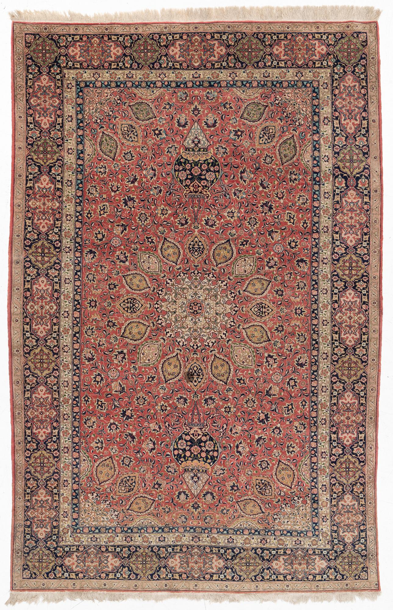 Matta, Täbriz, ca 285 x 125 cm.