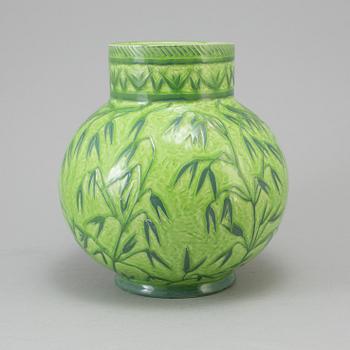 GUNNAR WENNERBERG, a sgrafitto stoneware art nouveau vase, Gustafsberg 1901.