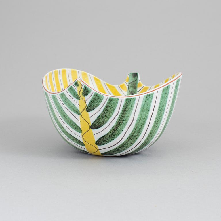 A Stig Lindberg faience bowl, Gustavsberg studio 1950´s.