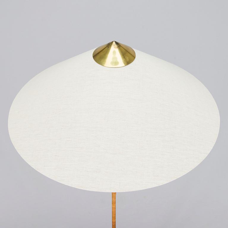 Paavo Tynell, A mid-20th Century floor lamp model 9602 for Taito, Finland.