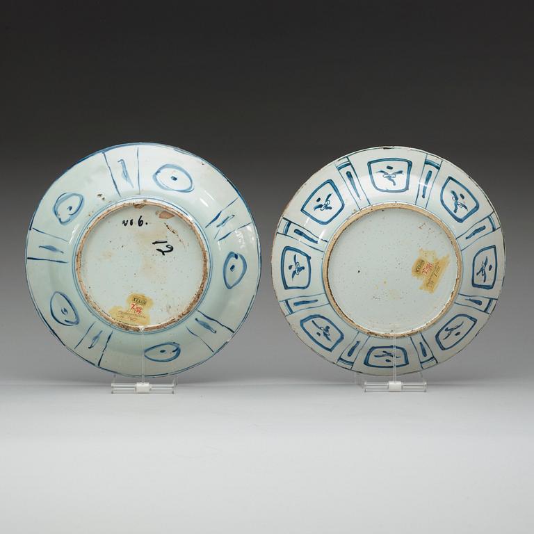 Two blue and white kraak dishes, Ming dynasty, Wanli (1572-1620).