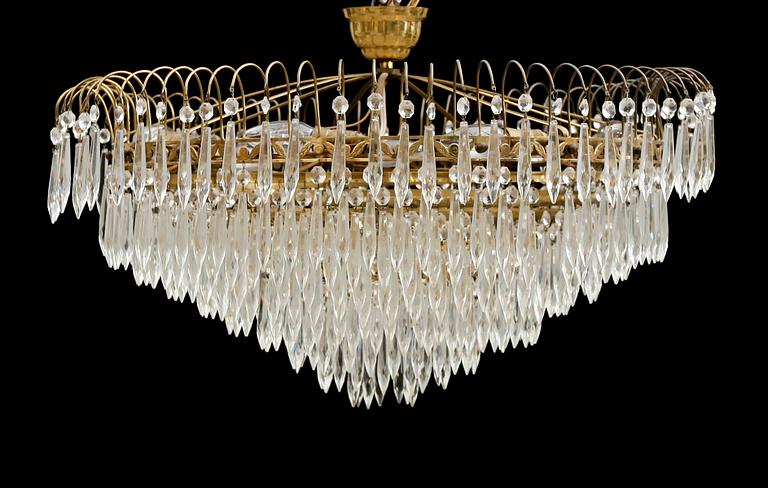 LJUSKRONA, 1900-talets första hälft. Höjd ca 30 cm.