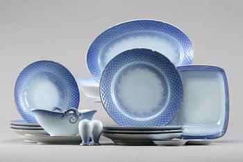 SERVIS, 43 delar, "Blå ton", Bing & Gröndahl och Royal Copenhagen.