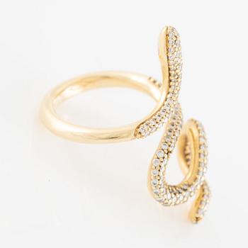 Ole Lynggaard, "Snakes ring" 18K gold with brilliant-cut diamonds.