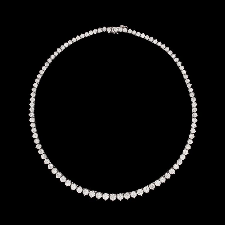 EXKLUSIVT COLLIER, doserade briljantslipade diamanter, tot. ca 22 ct.