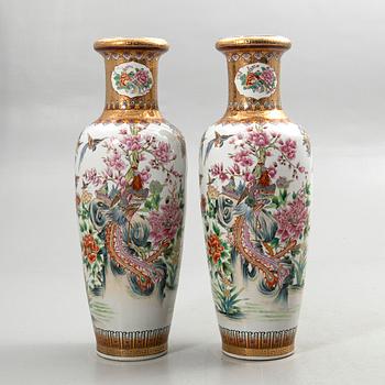 Floor vases, 1 pair, China, 19th/20th century.