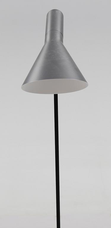 GOLVLAMPA, "AJ" Arne Jacobsen, Louis Poulsen, 2000-tal.