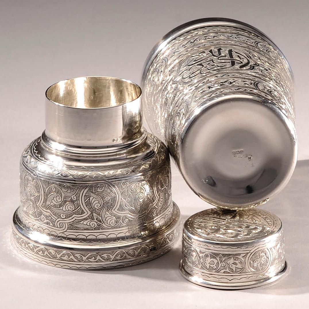 SHAKER, silver, orientalisk, bär finska kontrollstäplar 1988. Totalvikt ca 437 g.